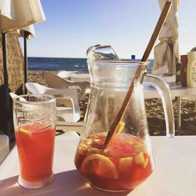 Prázdninový dům Nyrenoverat! Beachfront Townhouse Med Pool Màlaga