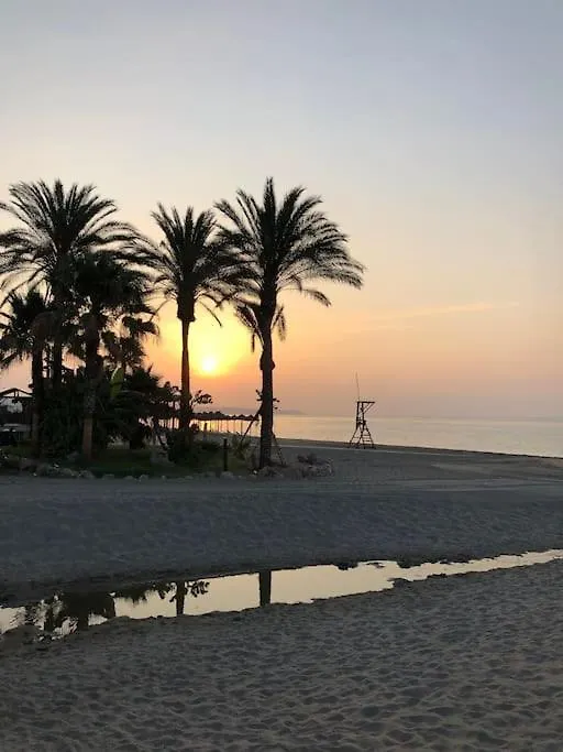 Holiday home Nyrenoverat! Beachfront Townhouse Med Pool Malaga Spain